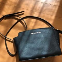 MICHAEL KORS マイケルコースのサムネイル