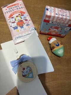 BT21 BABY リボン付きアクリルキーホルダー ぬいぐるみバッジのサムネイル