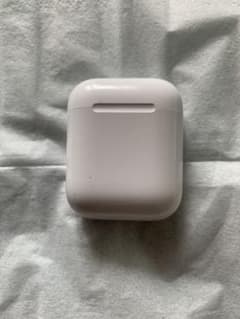 Apple AirPods 充電ケースのみのサムネイル