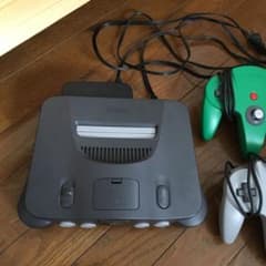 ニンテンドー64本体+コントローラー4個のサムネイル