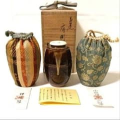 専用 未使用 高取喜恵 高取焼 肩衝茶入 伊予簾 小牡丹唐草文緞子 仕覆二種 専用 未使用 高取喜恵 高取焼 肩衝茶入 伊予簾 小牡丹唐草文緞子 仕覆