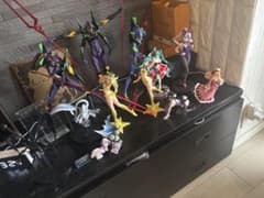 アニメキャラクターフィギュアセットのサムネイル