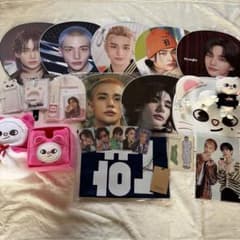 straykids ヒョンジン ジニレット まとめ売り うちわ トレカ アクスタ