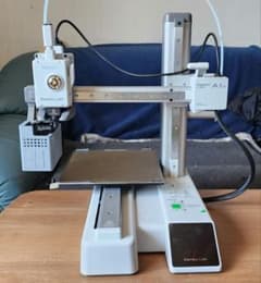 BAMBU lab A1 mini 1ヶ月152時間使用 0.2ノズルおまけ - メルカリ