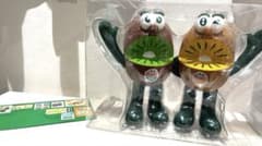 う*ん様 非売品ゼスプリ キウイブラザーズ 特大フィギュア - メルカリ