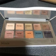 hince New Depth Eyeshadow Palette 08のサムネイル
