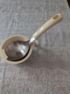 韓国購入品 お玉 レードル スタンド付き 卓上 キッチンツールのサムネイル