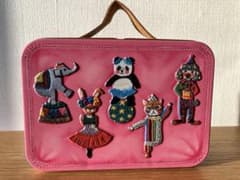 青山デカーボ　　刺繍バッグ缶のサムネイル