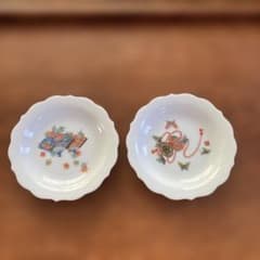 有田焼　弥右エ門　小皿2枚セット 扇面 紅葉 蝶々のサムネイル