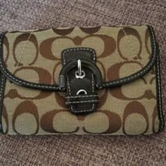 再お値下げ　COACH コーチ折り財布のサムネイル