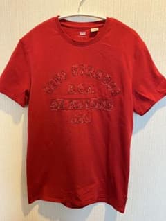 リーバイス　メンズコットンTシャツ（赤)のサムネイル