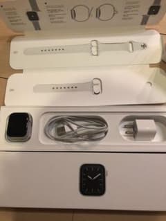 Apple Watch Series5 (GPSモデル) 40mmのサムネイル