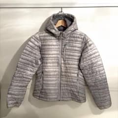 Patagoniaパフフーディ（袋付）のサムネイル