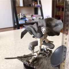 【大特価・日曜まで】 ONE PIECE・シャンクス一番くじフィギュアのサムネイル