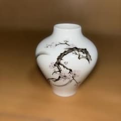 百木春夫作　高級磁器　限定版　桜花瓶皇室担当 大倉陶園 百木春夫氏の「梅」柄 花器 限定 - メルカリ