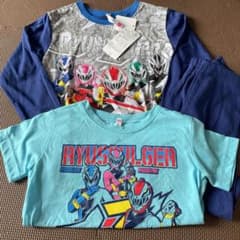 新品タグ付き　光るパジャマ3点セット　110のサムネイル