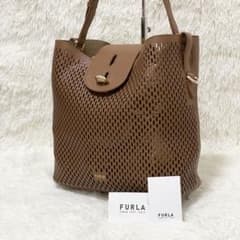ミニまる子 様FURLA フルラ ホーボー ショルダーバッグ パンチング A4可 ミニまる子 様FURLA フルラ ホーボー ショルダーバッグ パンチング A4