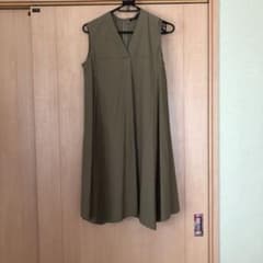 値下げします！ワンピース　カーキ色のサムネイル