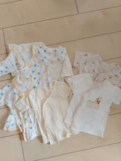 新生児肌着　50　60　プーさん　コンビのサムネイル