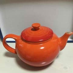 TAMA様専用  美品！ルクルーゼ 茶こし付きティーポットのサムネイル