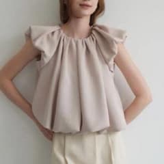 Acka drape volume tops - メルカリ