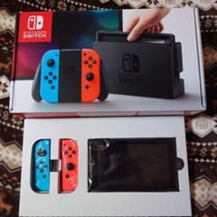Nintendo Switch 本体 ネオンブルー ネオンレッドのサムネイル
