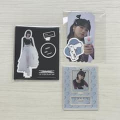 ルセラフィム　チェウォン　グッズ　4点まとめ売り LE SSERAFIM ルセラフィム CHAEWON チェウォン グッズ セット - メルカリ