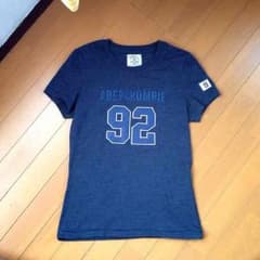美品 アバクロ Tシャツのサムネイル