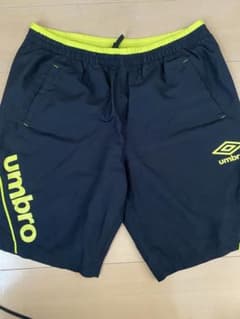 umbro アンブロ サッカー ハーフパンツ ネイビー 蛍光イエローのサムネイル