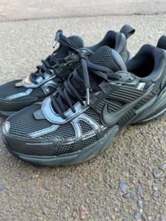 アバハウス 【NIKE】ナイキ V2K ラン スニーカー （ブラック）のサムネイル