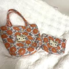MAYGLOBE ハローキティ 花柄 トートバッグとポーチセット MAYGLOBE ハローキティ 花柄 トートバッグとポーチセット - メルカリ