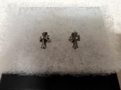 CHROME HEARTS クロス ピアス 両耳用のサムネイル