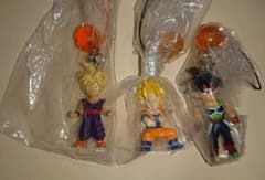 ドラゴンボールガチャ 悟空 バーダック 悟飯 3個セットのサムネイル