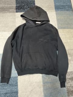 ESSENTIALS パーカー ブラックのサムネイル