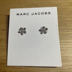 【お値下げ交渉可】MARC JACOBS フラワーピアス シルバーのサムネイル