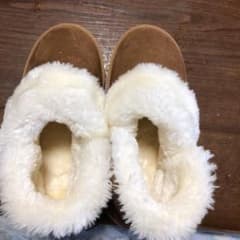 UGG ルームシューズ スリッパのサムネイル