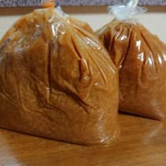 麹谷さんの手作り味噌2キロのサムネイル