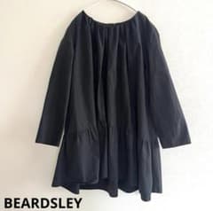 ビアズリー BEARDSLEY Aラインブラウス身幅たっぷりフレア - メルカリ