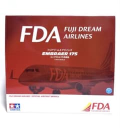 Tamiya 1/100 E175 FDA Embraer 175 JA02FJ - メルカリ