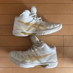 ASICS GELHoop V16 27.0cm ホワイト/ゴールドのサムネイル