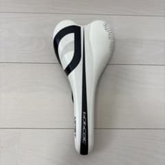 SELLE ITALIA 「セライタリア」Bobcat ピナレロ純正　サドル　白のサムネイル