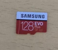 SAMSUNG EVO Plus 128GB microSDカード 本体のサムネイル