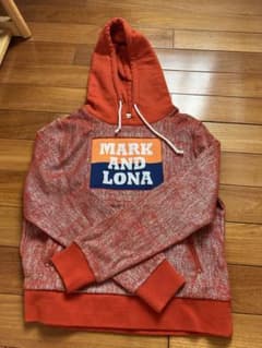 MARK AND LONA フード付きパーカーのサムネイル