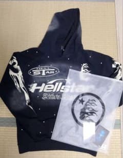 「美品 HELSTAR フーディー ブラック 星柄 両面プリント 人気完全正規品 美品 HELSTAR フーディー ブラック 星柄 両面プリント 人気完全正規品