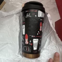 Starbucksスタバ プラダを着た悪魔2 マグカップ ブラック 黒 - メルカリ