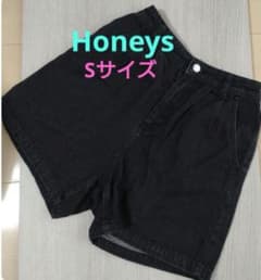 S*い様 Honeys デニム ブラックSサイズ ショートパンツのサムネイル