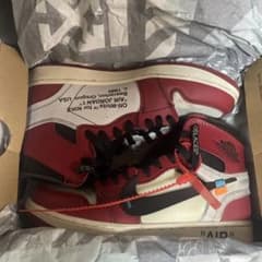 NIKE AIR JORDAN 1 OFF-WHITE スニーカーのサムネイル