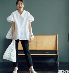 【未使用】THREE SQUARE 2WAYタフタブラウス　S ホワイト 新品 THREE SQUARE 2WAYタフタブラウス S ホワイト 今月購入 - メルカリ