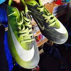 サッカースパイクのサムネイル