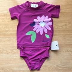 baby gap  きれいなむらさきいろのラッシュガード 90  未使用品のサムネイル